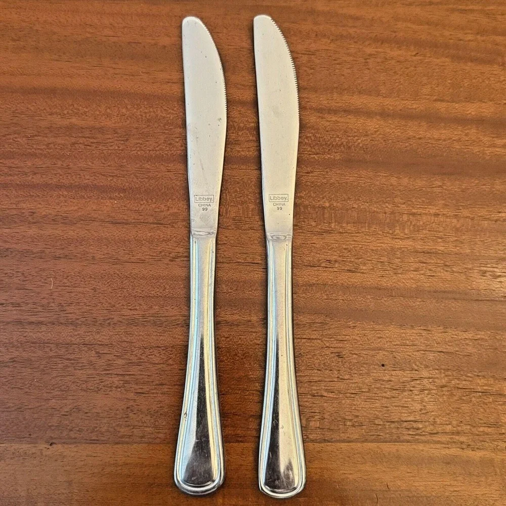 Lot 2 Libbey LYF10 Stainless Steel Dinner Knives Silver Finish Glossy Handle 8.5